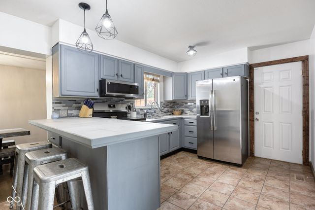 220 Shockley Street, Lizton, IN 46149