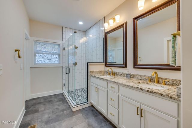 4724 Sterling Lane, Kingsport, TN 37664