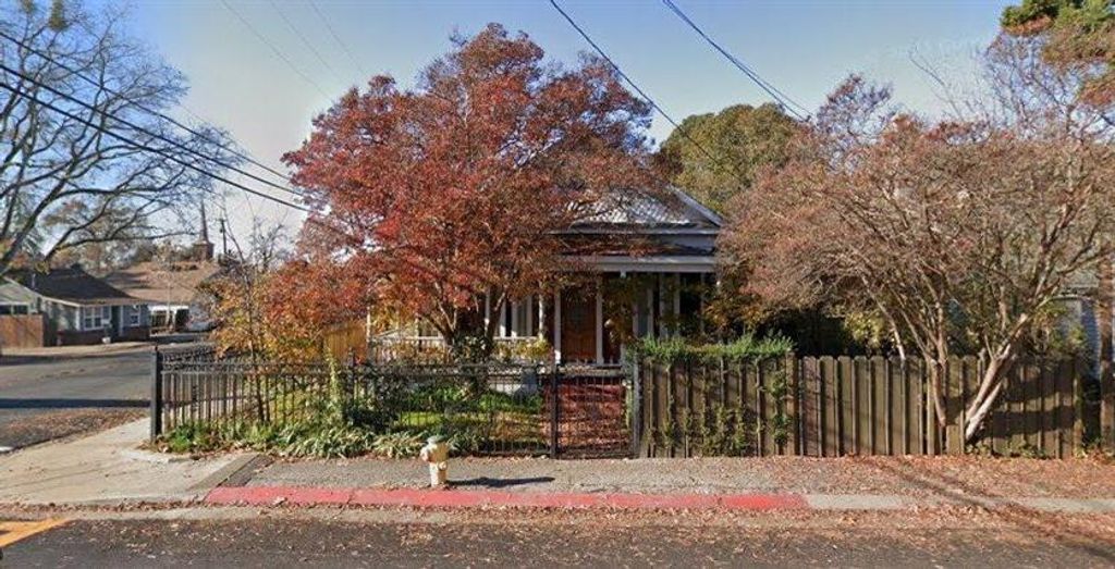 115 S Ione St, Ione, CA 95640