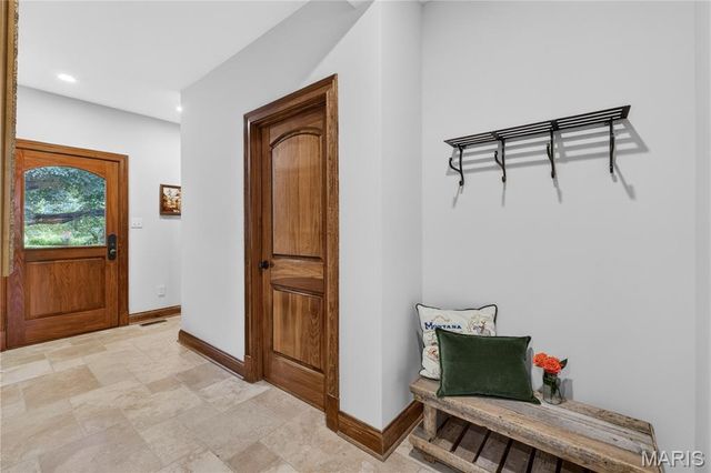 1189 Hampton Park Drive, Richmond Heights, MO 63117