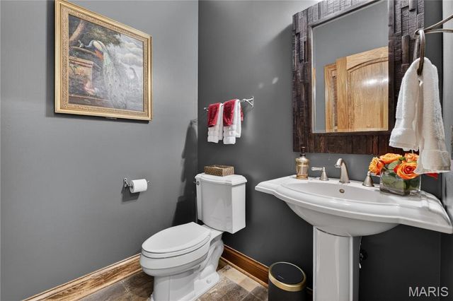 1189 Hampton Park Drive, Richmond Heights, MO 63117