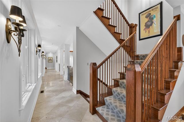 1189 Hampton Park Drive, Richmond Heights, MO 63117