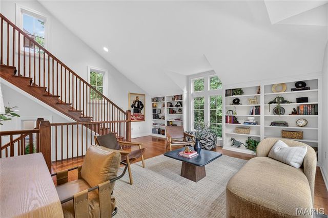 1189 Hampton Park Drive, Richmond Heights, MO 63117