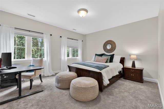 1189 Hampton Park Drive, Richmond Heights, MO 63117