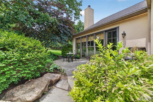 1189 Hampton Park Drive, Richmond Heights, MO 63117