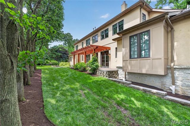 1189 Hampton Park Drive, Richmond Heights, MO 63117