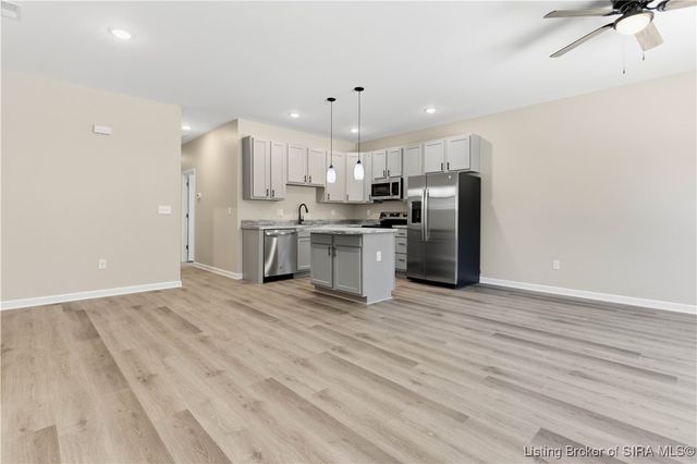 129 Level Street, Charlestown, IN 47111