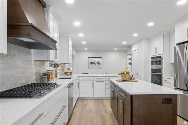 1518 S CANTERBURY DR, Salt Lake City, UT 84108