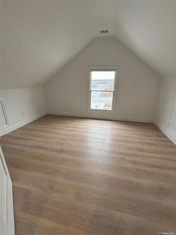 1353 Old Northern Boulevard, Roslyn, NY 11576