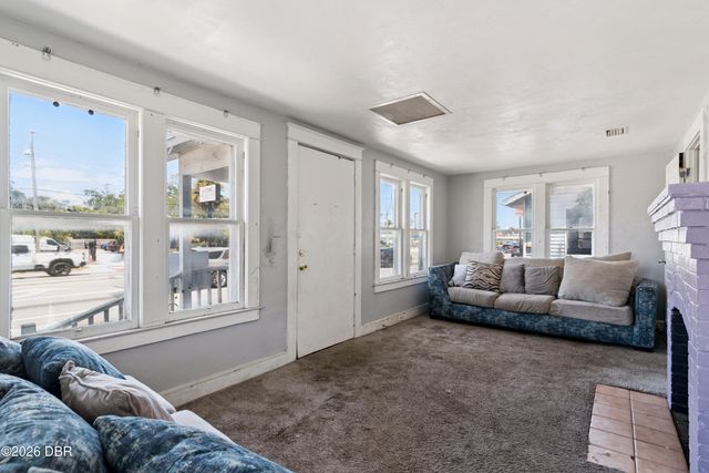 821 N Ridgewood Avenue, Daytona Beach, FL 32114