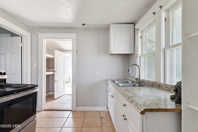 821 N Ridgewood Avenue, Daytona Beach, FL 32114