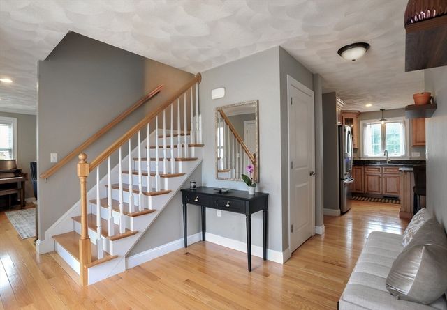 46 Ashwood Ave, Wilmington, MA 01887