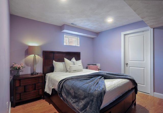 46 Ashwood Ave, Wilmington, MA 01887