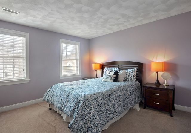 46 Ashwood Ave, Wilmington, MA 01887