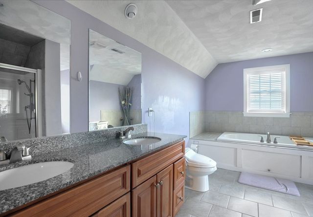 46 Ashwood Ave, Wilmington, MA 01887