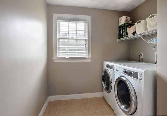 46 Ashwood Ave, Wilmington, MA 01887