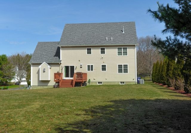 46 Ashwood Ave, Wilmington, MA 01887