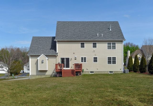 46 Ashwood Ave, Wilmington, MA 01887