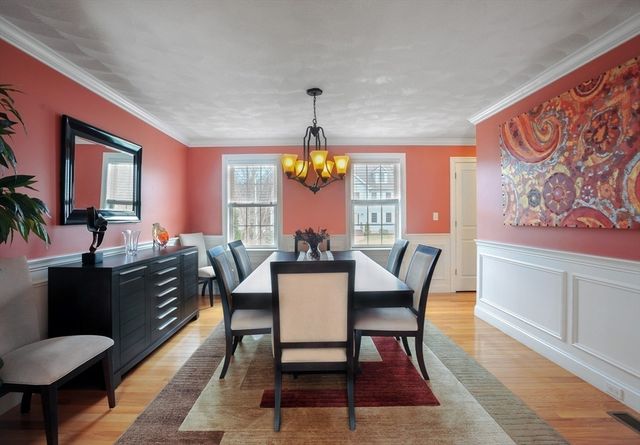 46 Ashwood Ave, Wilmington, MA 01887