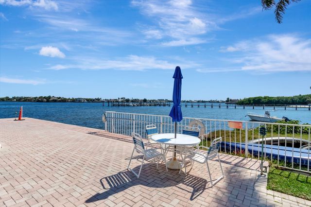 1810 New Palm Way 316, Boynton Beach, FL 33435