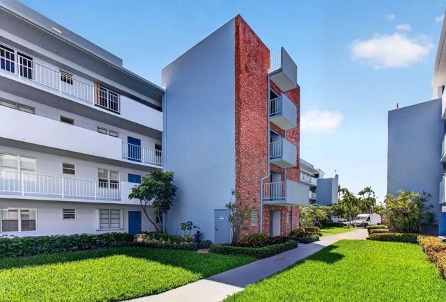 1810 New Palm Way 316, Boynton Beach, FL 33435