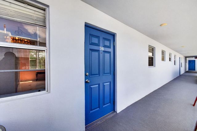 1810 New Palm Way 316, Boynton Beach, FL 33435