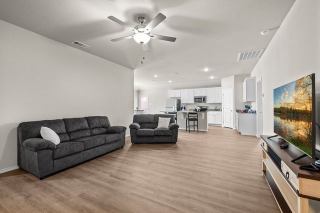 8128 E County Rd 115, Midland, TX 79706