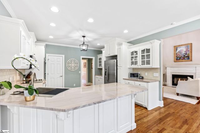 3 Charlestonplace Court, Greenville, SC 29615