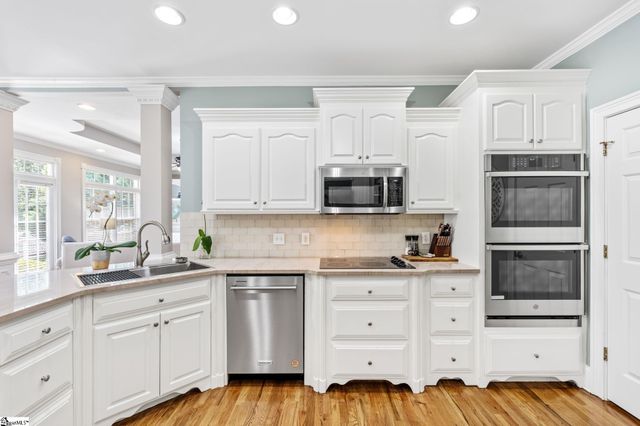 3 Charlestonplace Court, Greenville, SC 29615