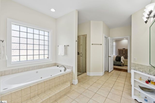 3 Charlestonplace Court, Greenville, SC 29615