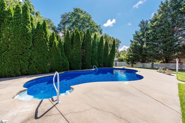 3 Charlestonplace Court, Greenville, SC 29615