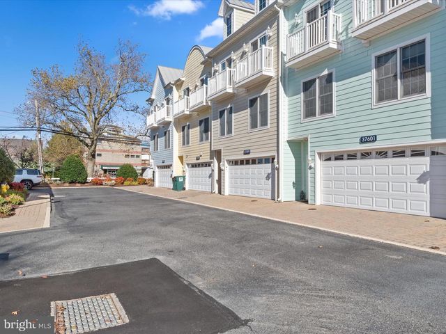 37601 ATLANTIC STREET # 8, Rehoboth Beach, DE 19971
