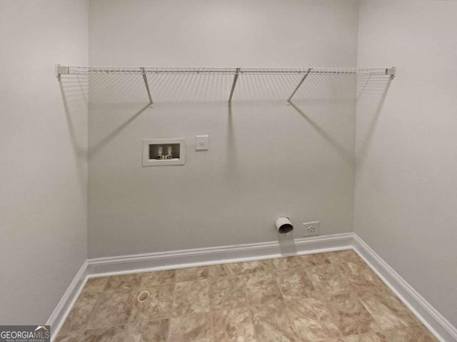 6271 Hickory Lane Circle, Union City, GA 30291