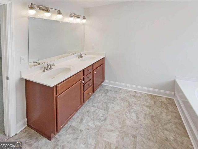 6271 Hickory Lane Circle, Union City, GA 30291