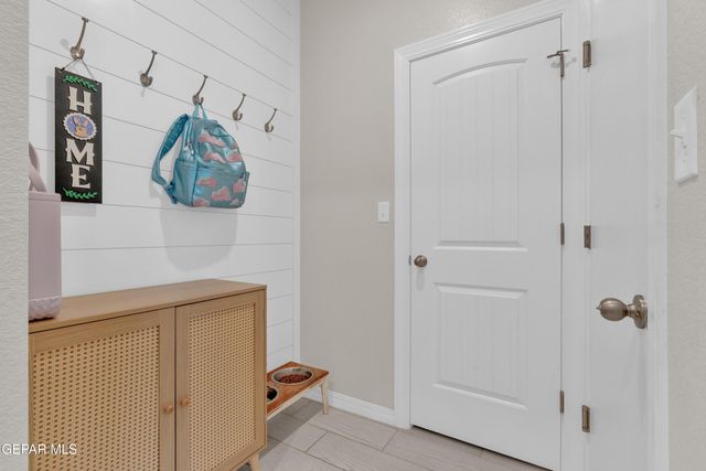 13768 Loreina Luz Avenue, Horizon City, TX 79928