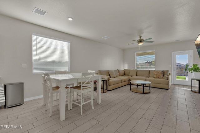 13768 Loreina Luz Avenue, Horizon City, TX 79928