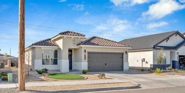 13768 Loreina Luz Avenue, Horizon City, TX 79928