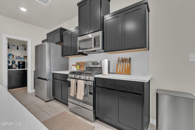 13768 Loreina Luz Avenue, Horizon City, TX 79928