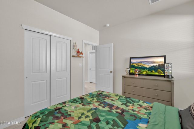 13768 Loreina Luz Avenue, Horizon City, TX 79928