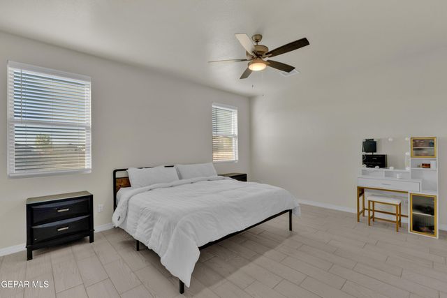 13768 Loreina Luz Avenue, Horizon City, TX 79928