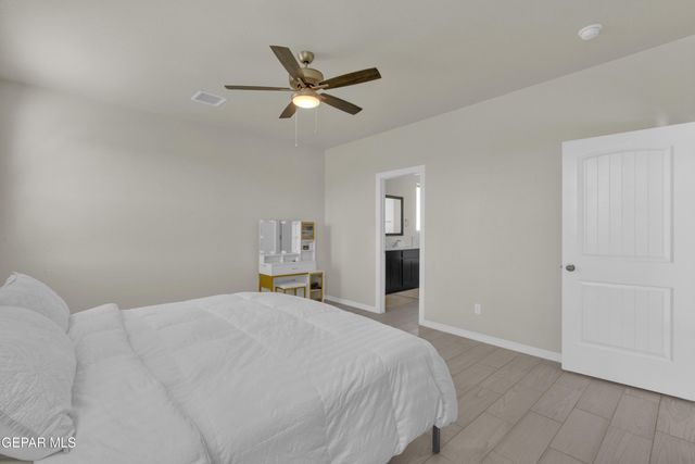 13768 Loreina Luz Avenue, Horizon City, TX 79928