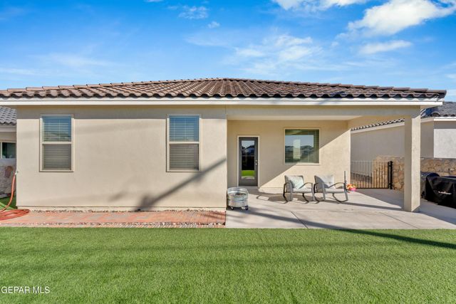 13768 Loreina Luz Avenue, Horizon City, TX 79928