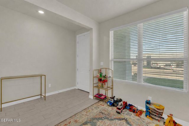 13768 Loreina Luz Avenue, Horizon City, TX 79928