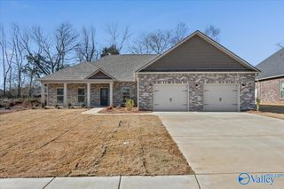 216 Lyndon Cove Road, Huntsville, AL 35811