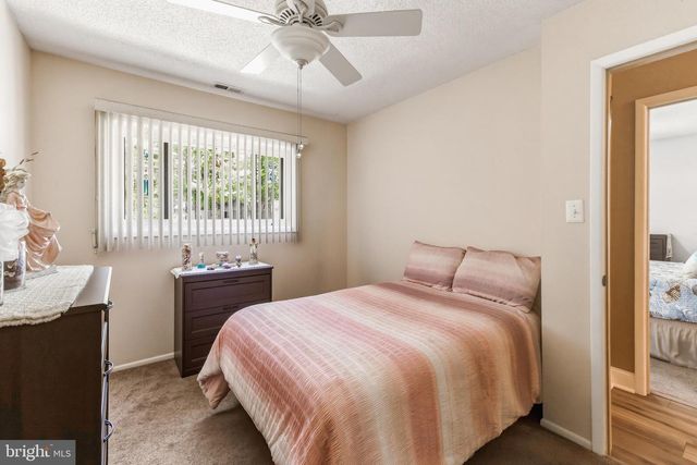 1 GEORGETOWNE, Lindenwold, NJ 08021