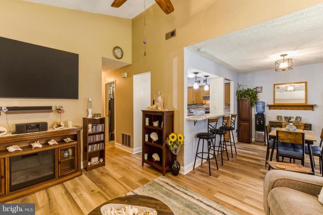 1 GEORGETOWNE, Lindenwold, NJ 08021