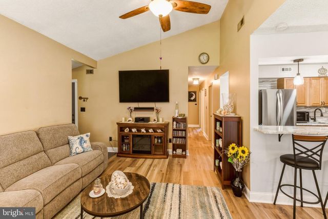 1 GEORGETOWNE, Lindenwold, NJ 08021