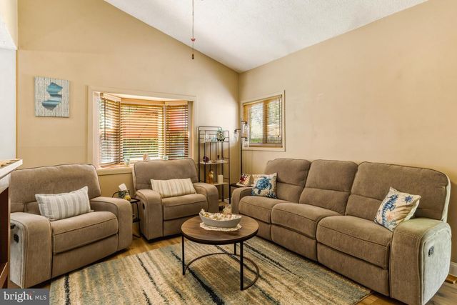 1 GEORGETOWNE, Lindenwold, NJ 08021