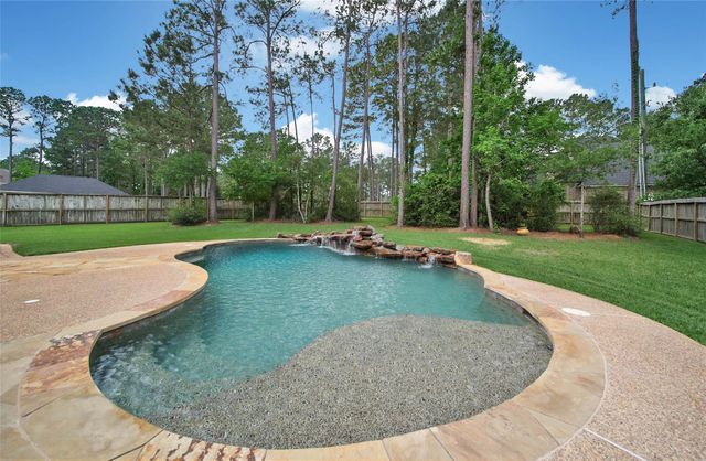 40503 Manor Drive, Magnolia, TX 77354
