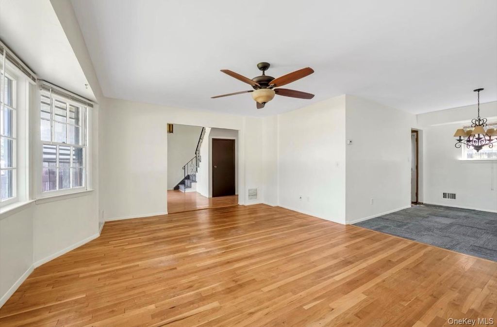 136 Broadway, Greenlawn, NY 11740 — photo 2